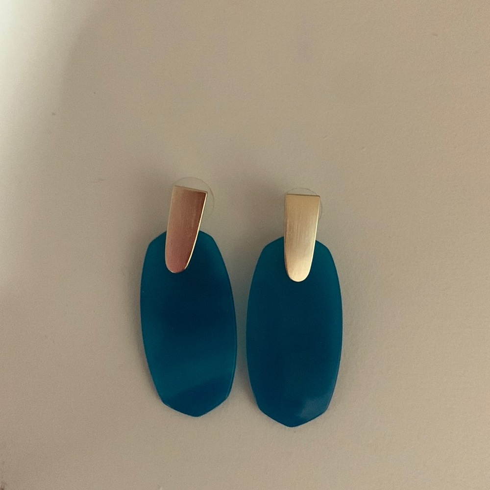 Kendra Scott gold tone with blue stone earrings